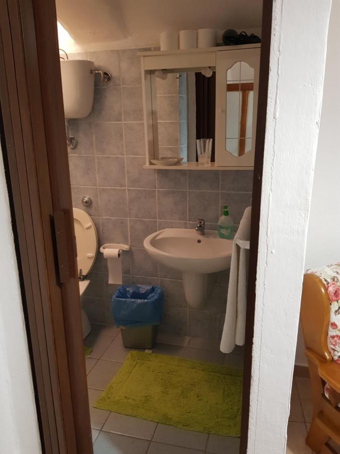 بوسا B&B Da Antonella المظهر الخارجي الصورة