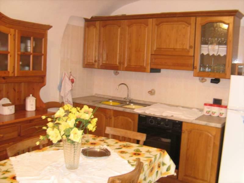 بوسا B&B Da Antonella المظهر الخارجي الصورة